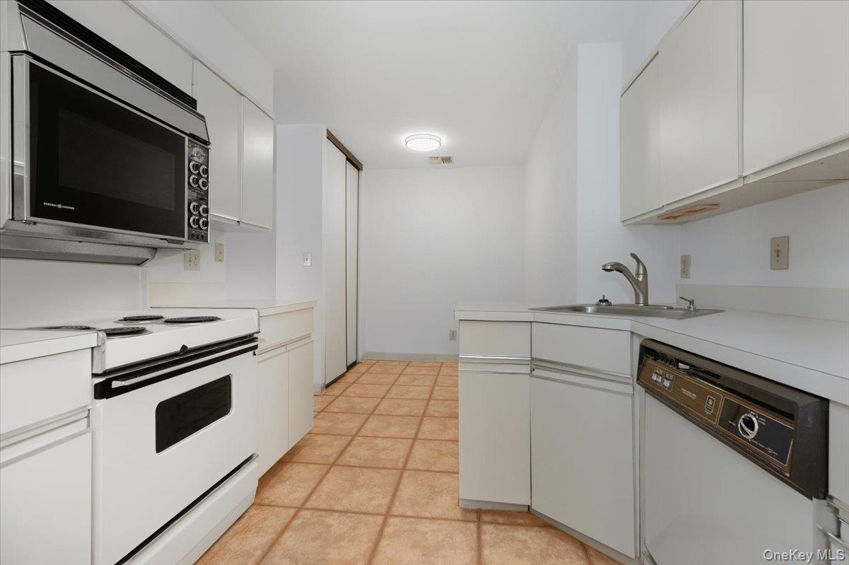 #5 photo, 99 S Park Avenue, Нассау ‖ Rockville Centre , NY 11570