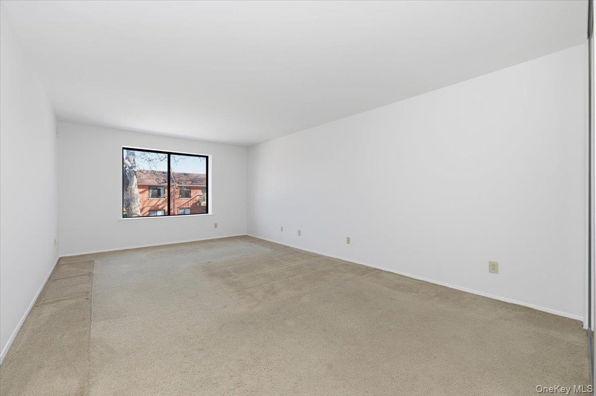 #9 photo, 99 S Park Avenue, Нассау ‖ Rockville Centre , NY 11570