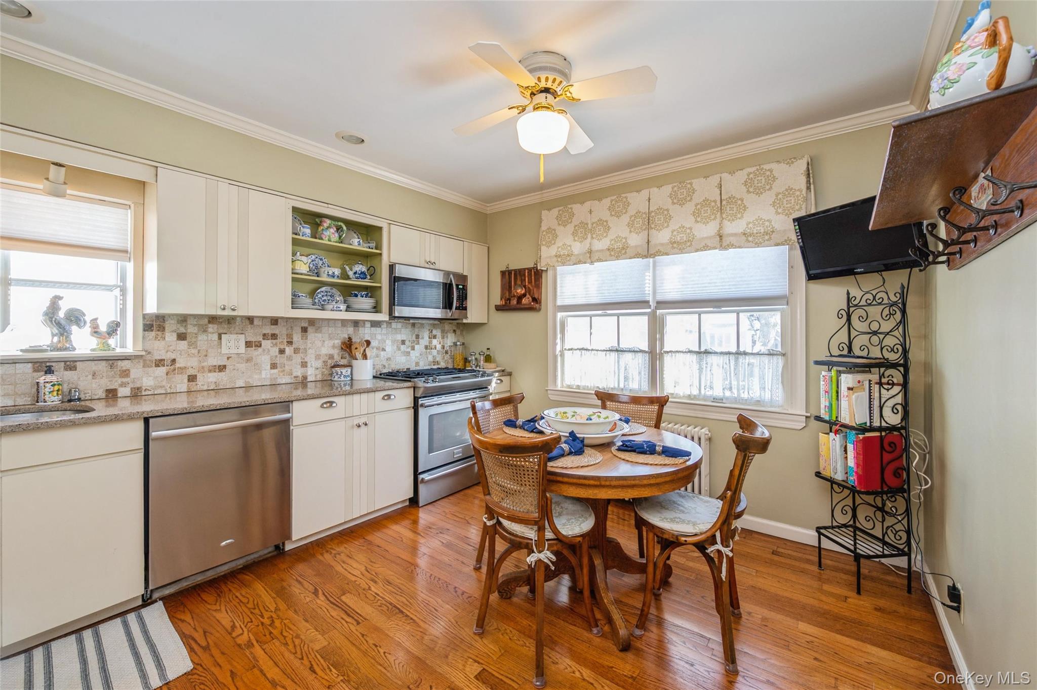 #12 photo, 191 Euston Road, Нассау ‖ Garden City South , NY 11530