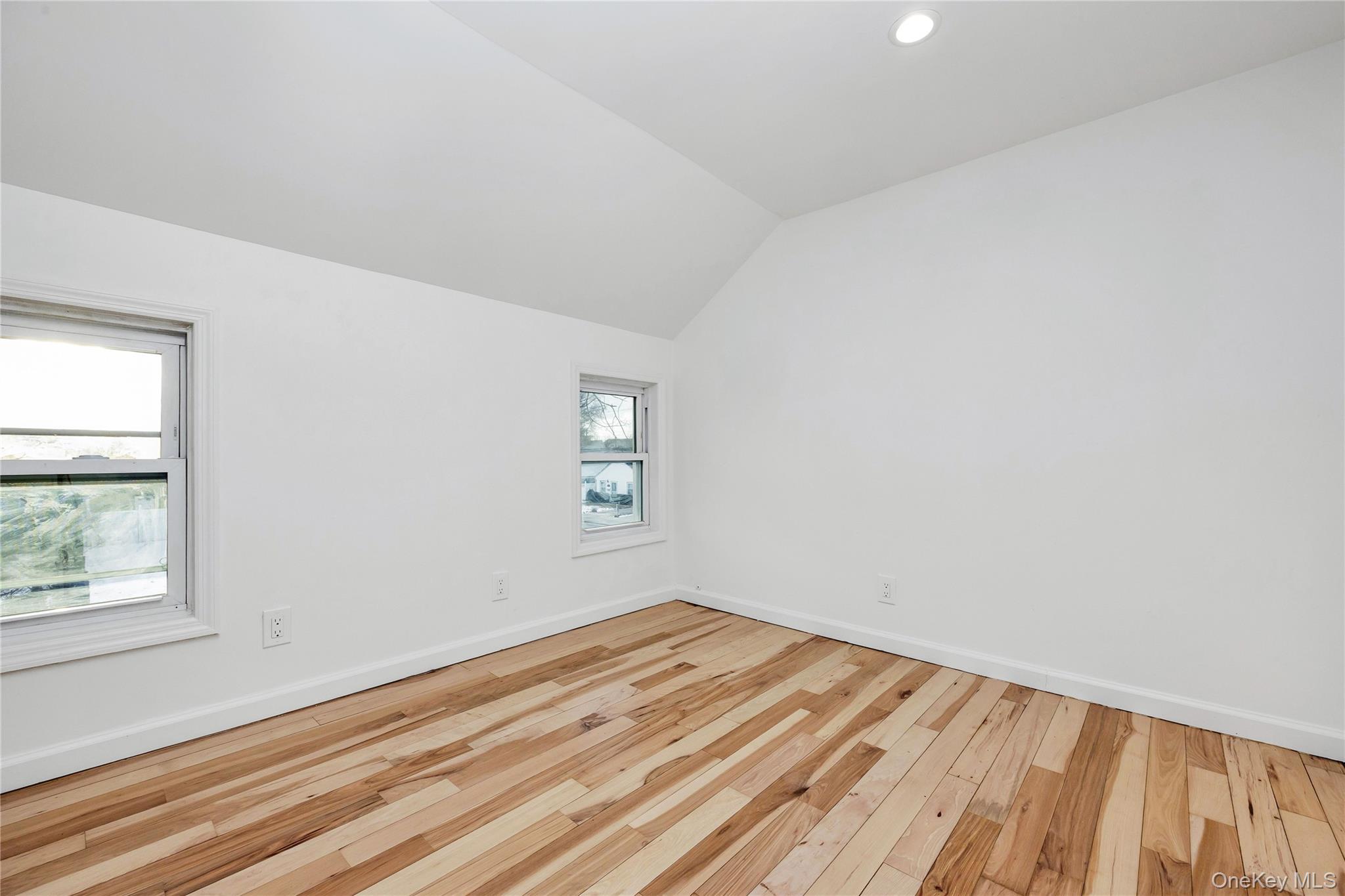 #20 photo, 296 Harvard Street, Нассау ‖ Hempstead , NY 11550