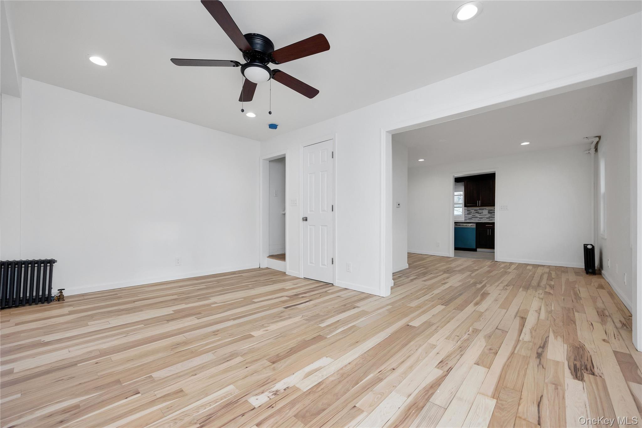 #4 photo, 296 Harvard Street, Нассау ‖ Hempstead , NY 11550