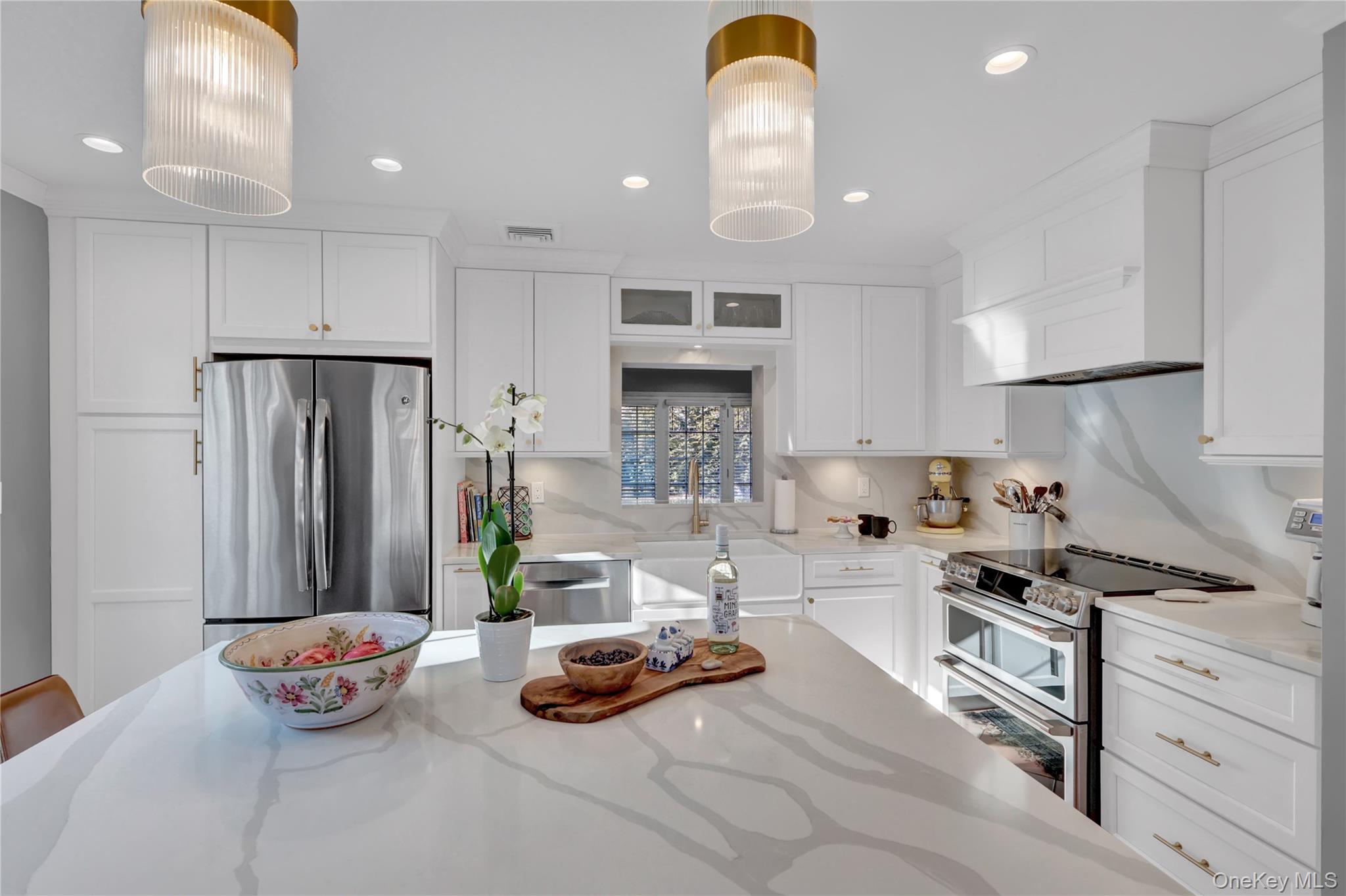 #6 photo, 1993 Lowell Lane, Нассау ‖ Merrick , NY 11566