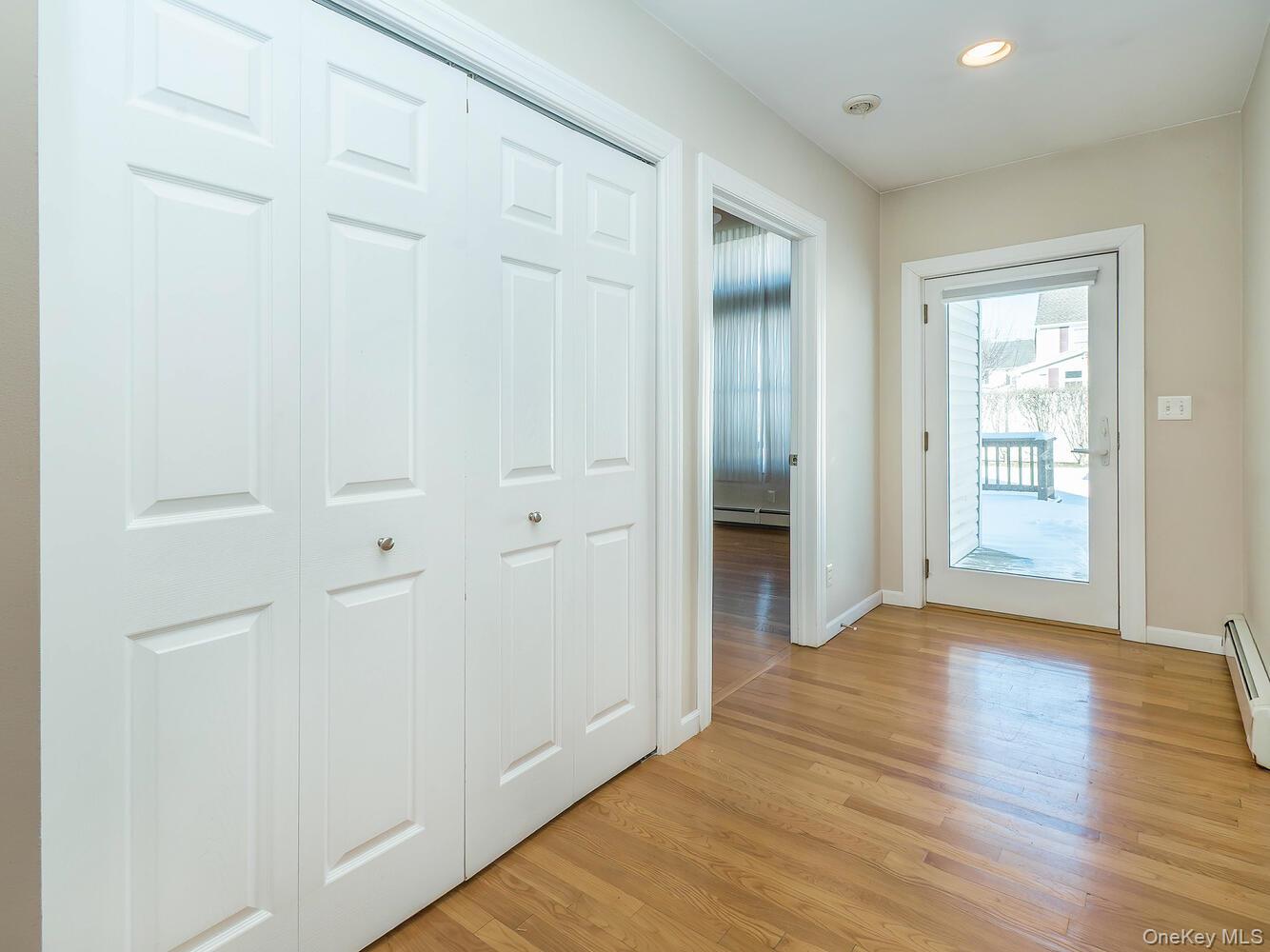 #15 photo, 25 Princeton Street, Нассау ‖ Williston Park , NY 11596