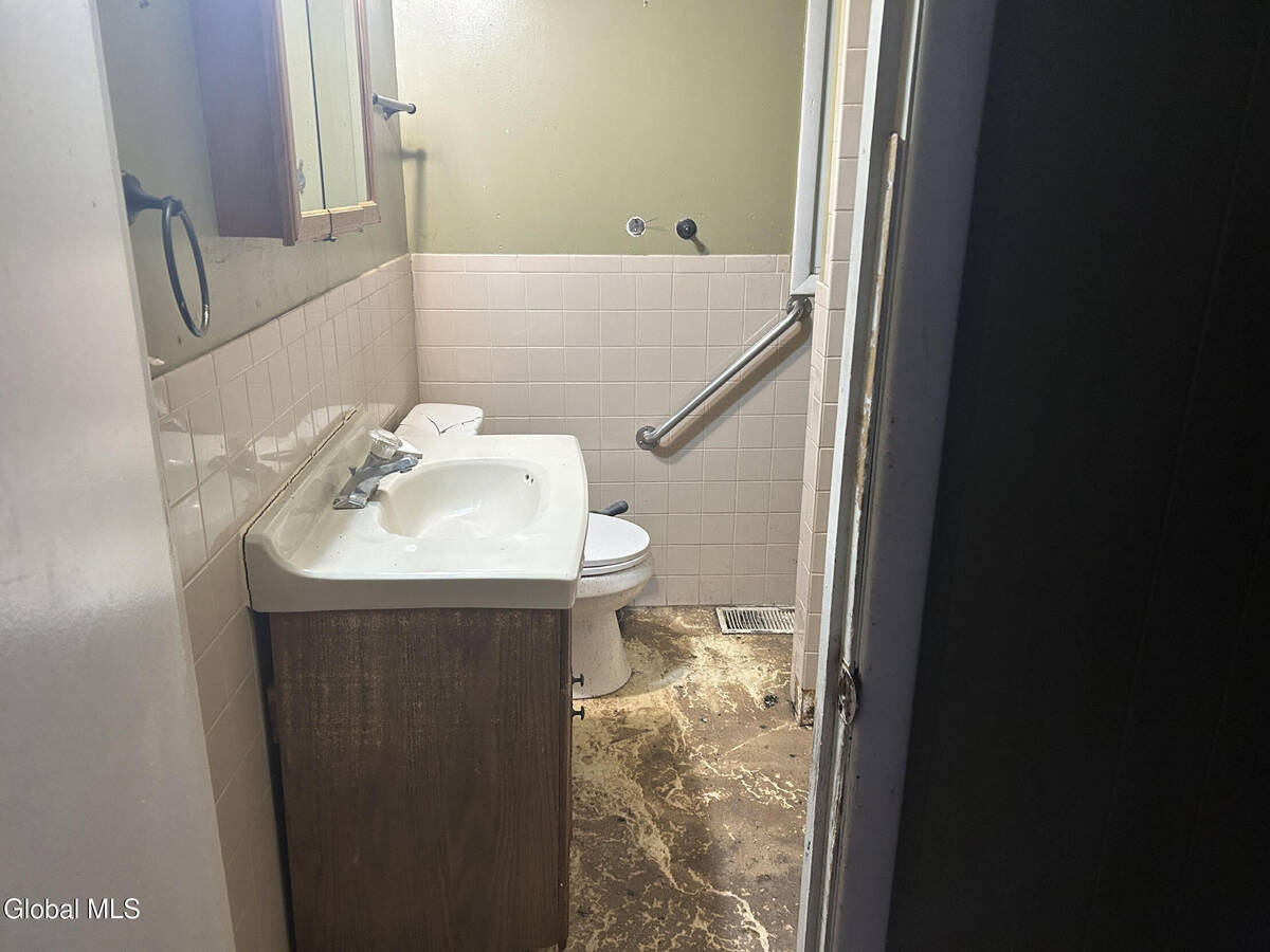 #11 photo, 9 O Connell Street, Albany , NY 12209