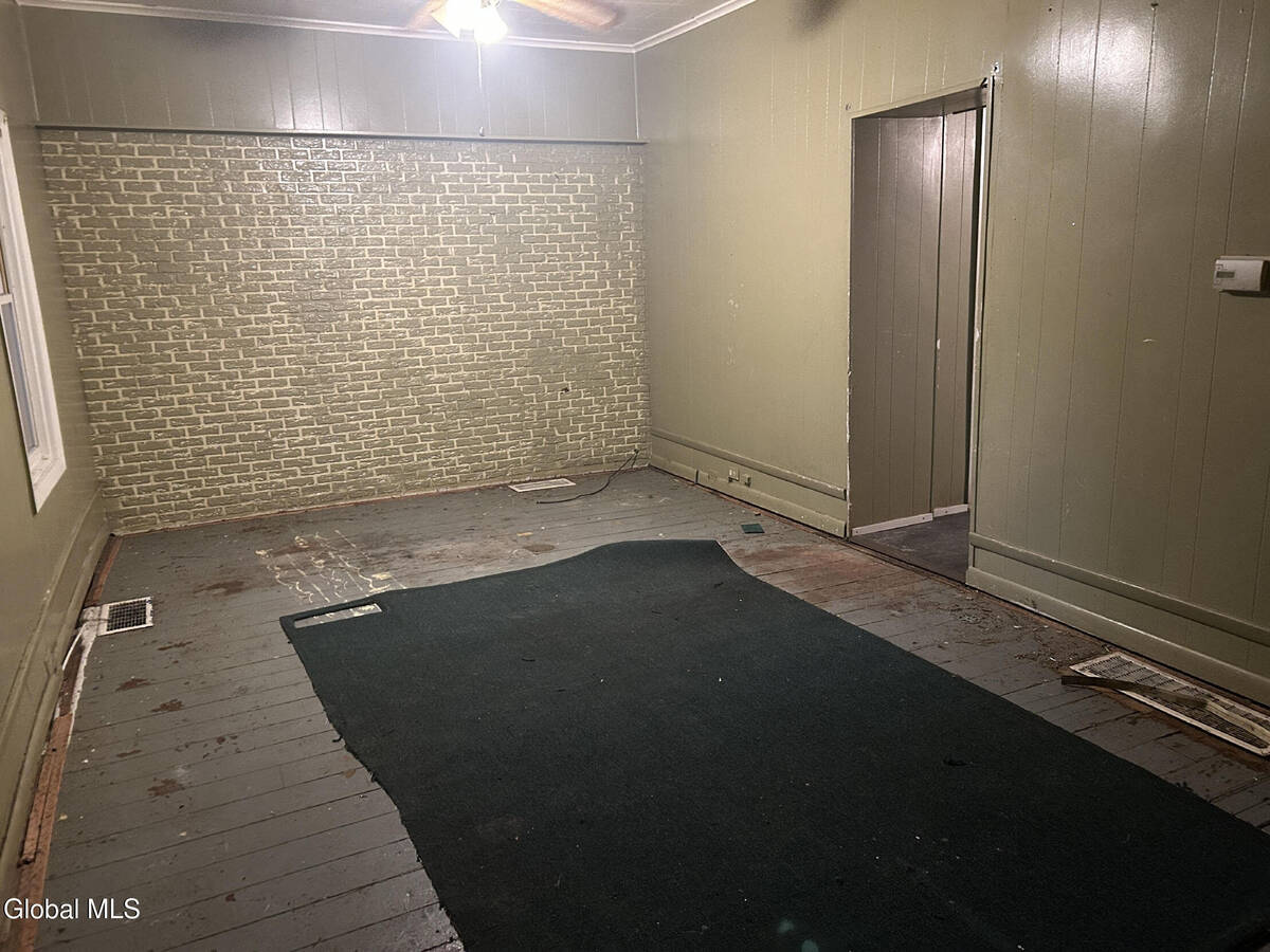 #8 photo, 9 O Connell Street, Albany , NY 12209