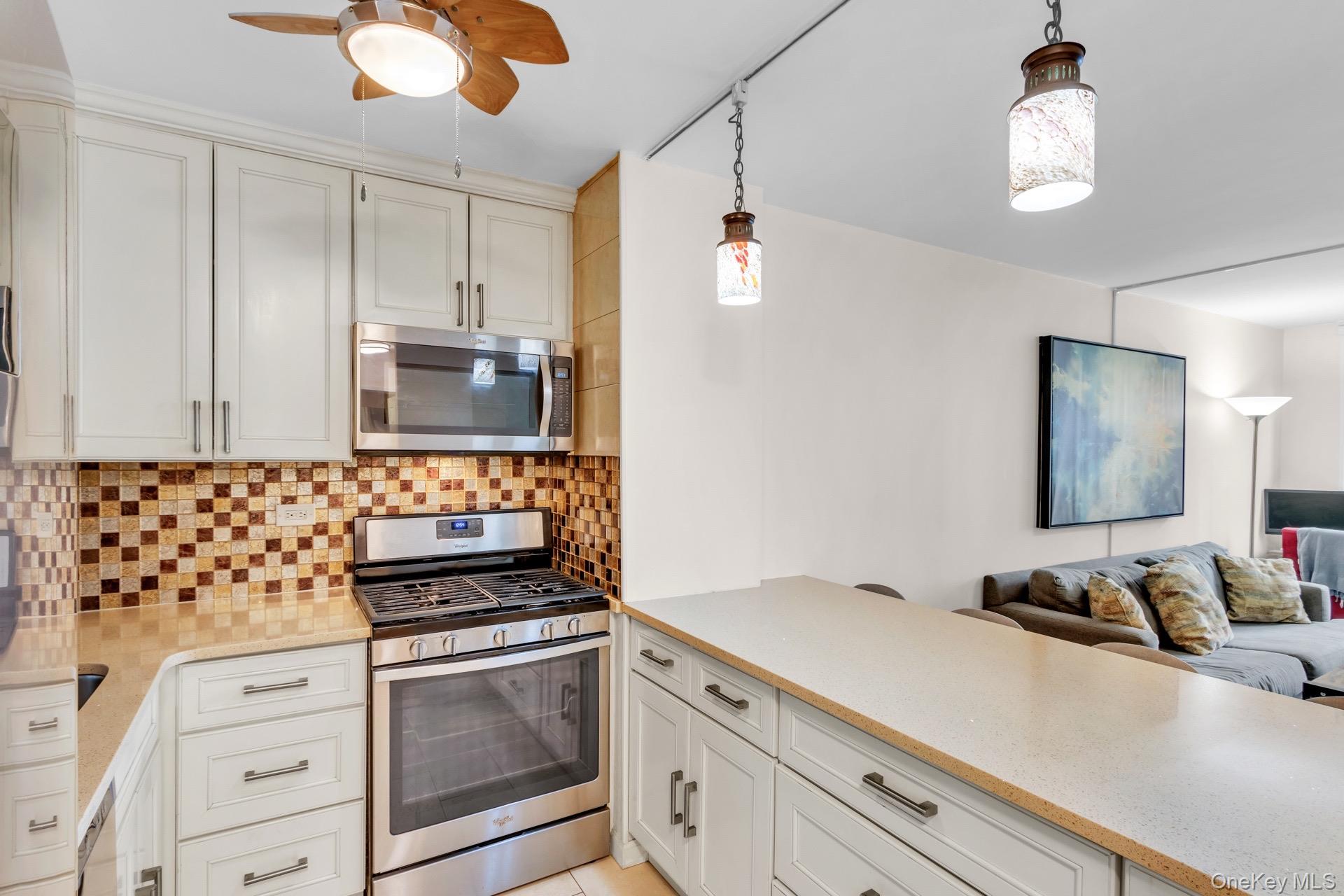 #3 photo, 340 E 93rd Street, מנהטן New York (Manhattan) , NY 10128