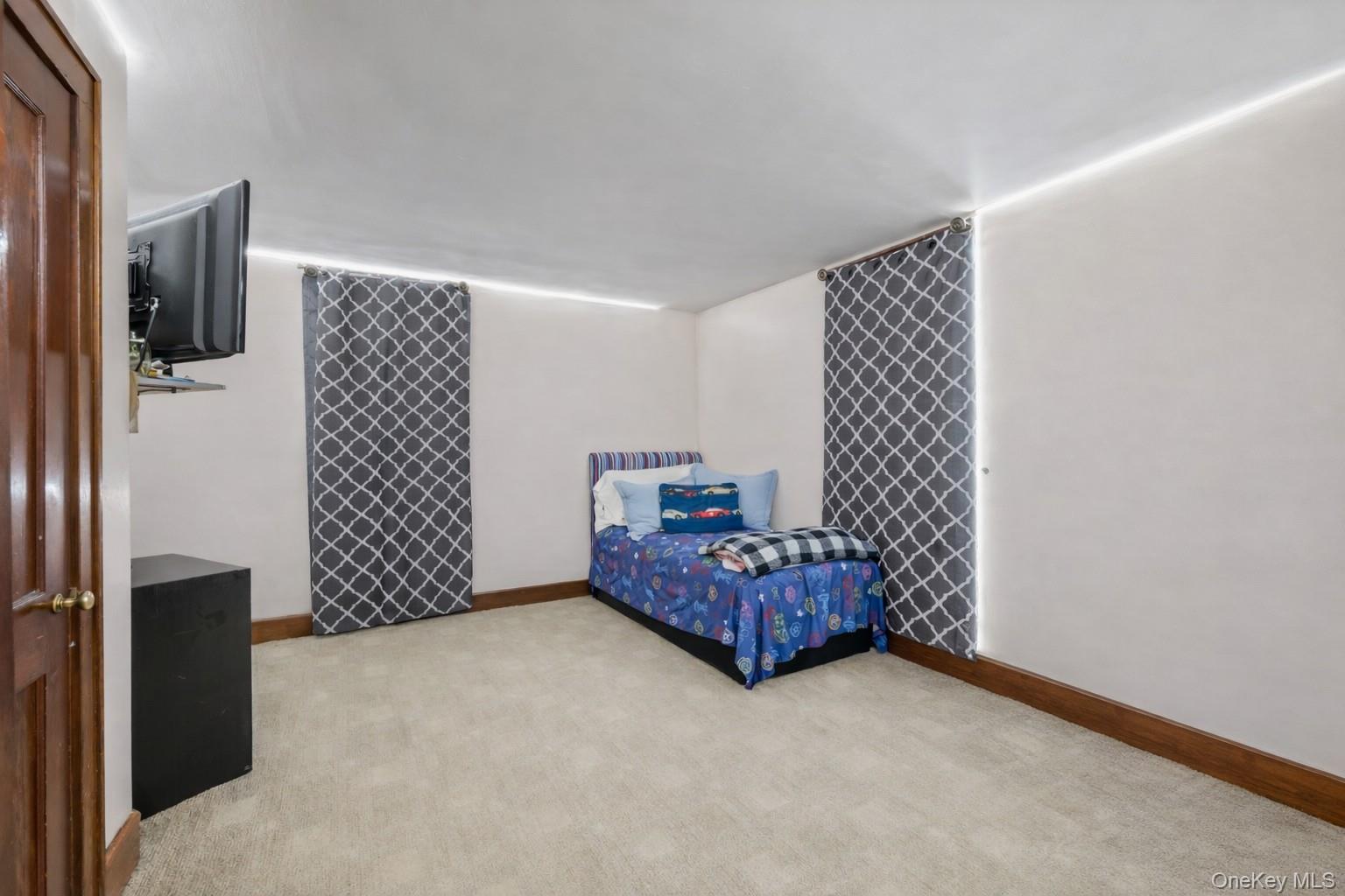 #10 photo, 10 Brook Street, Suffern , NY 10901