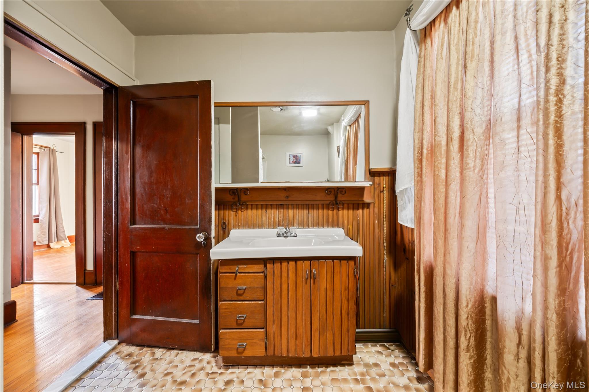 #20 photo, 10 Brook Street, Suffern , NY 10901