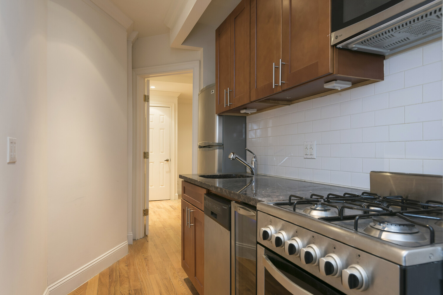 #3 photo, New York City, 曼哈顿 上东城 Yorkville , NY 10128