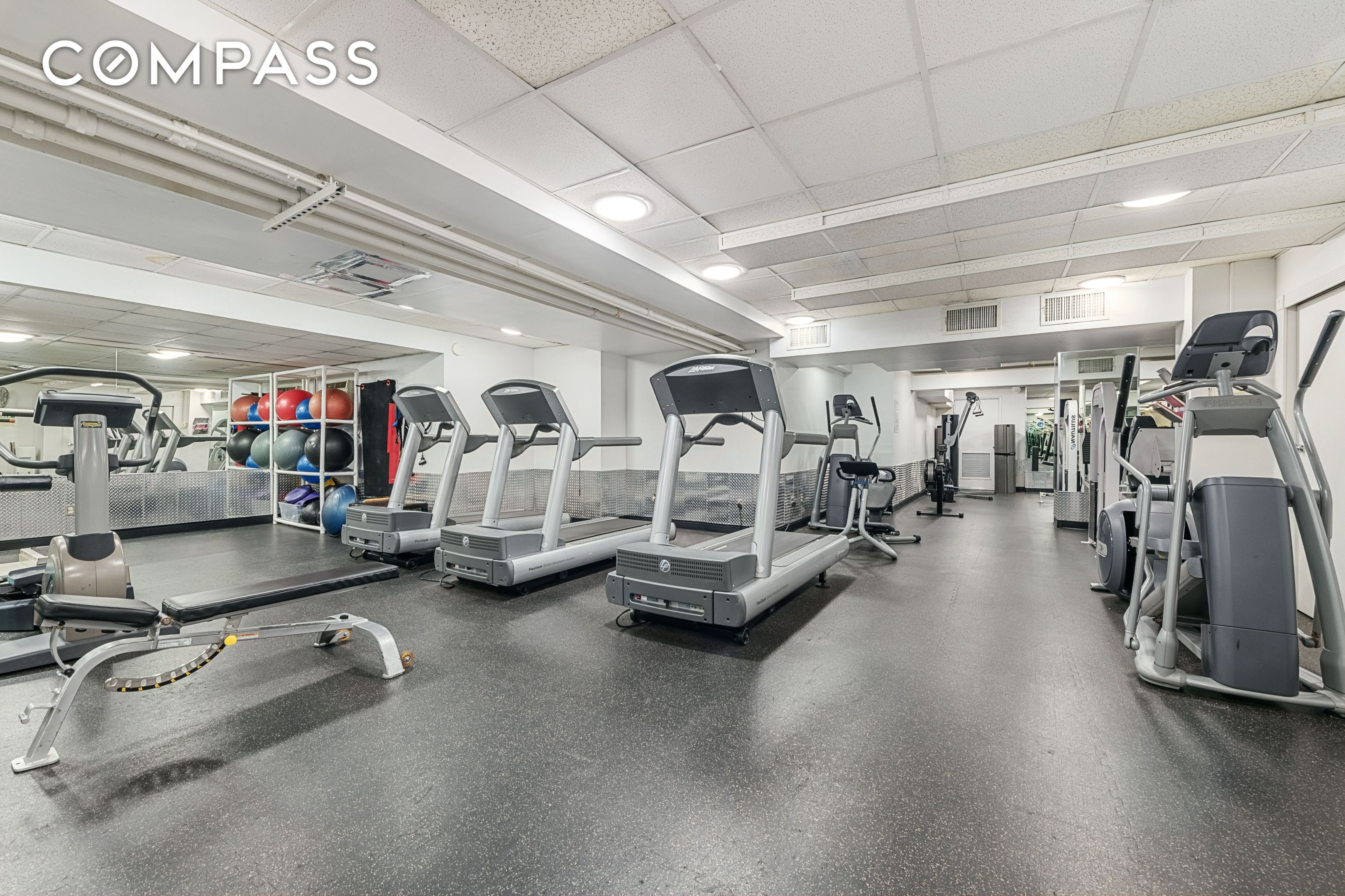 #11 photo, 205 3rd Avenue, Манхэттен ‖ Gramercy Park , NY 10003