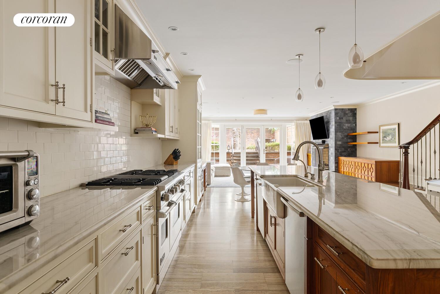 #17 photo, 435 E 87TH Street, מנהטן Yorkville , NY 10128