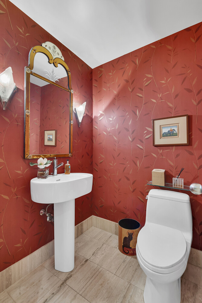 #8 photo, 15 W 53RD Street, 맨해튼 Midtown , NY 10019