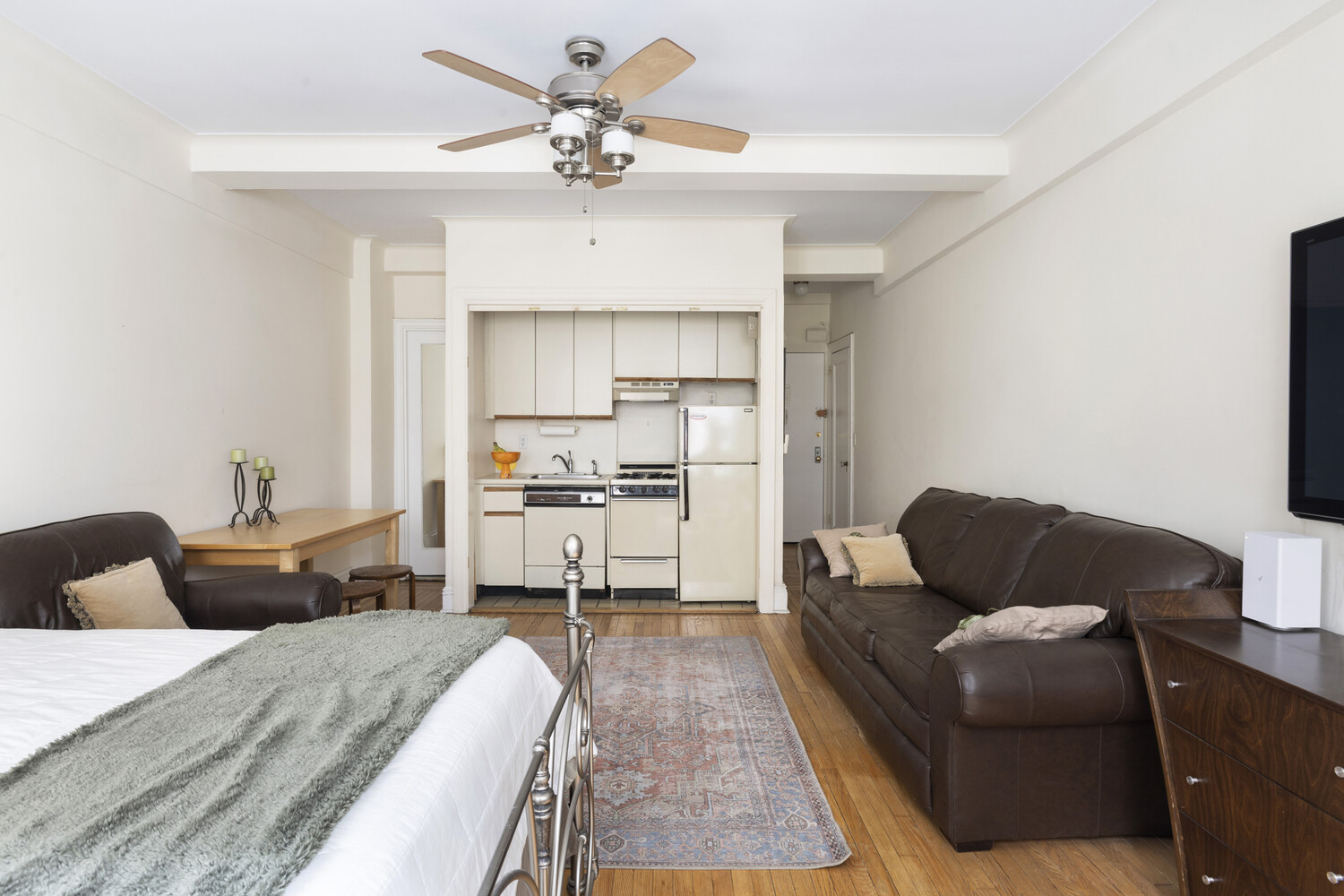 #3 photo, 127 W 79TH Street, Upper West Side , NY 10024