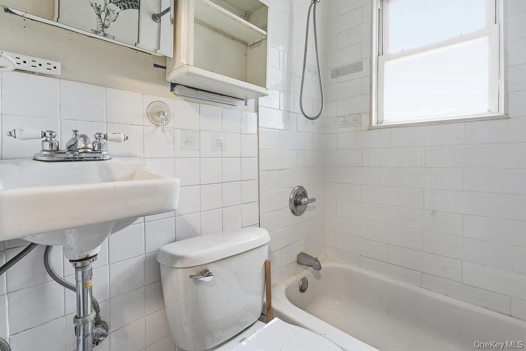 #10 photo, 87-03 95th Avenue, Ozone Park , NY 11416