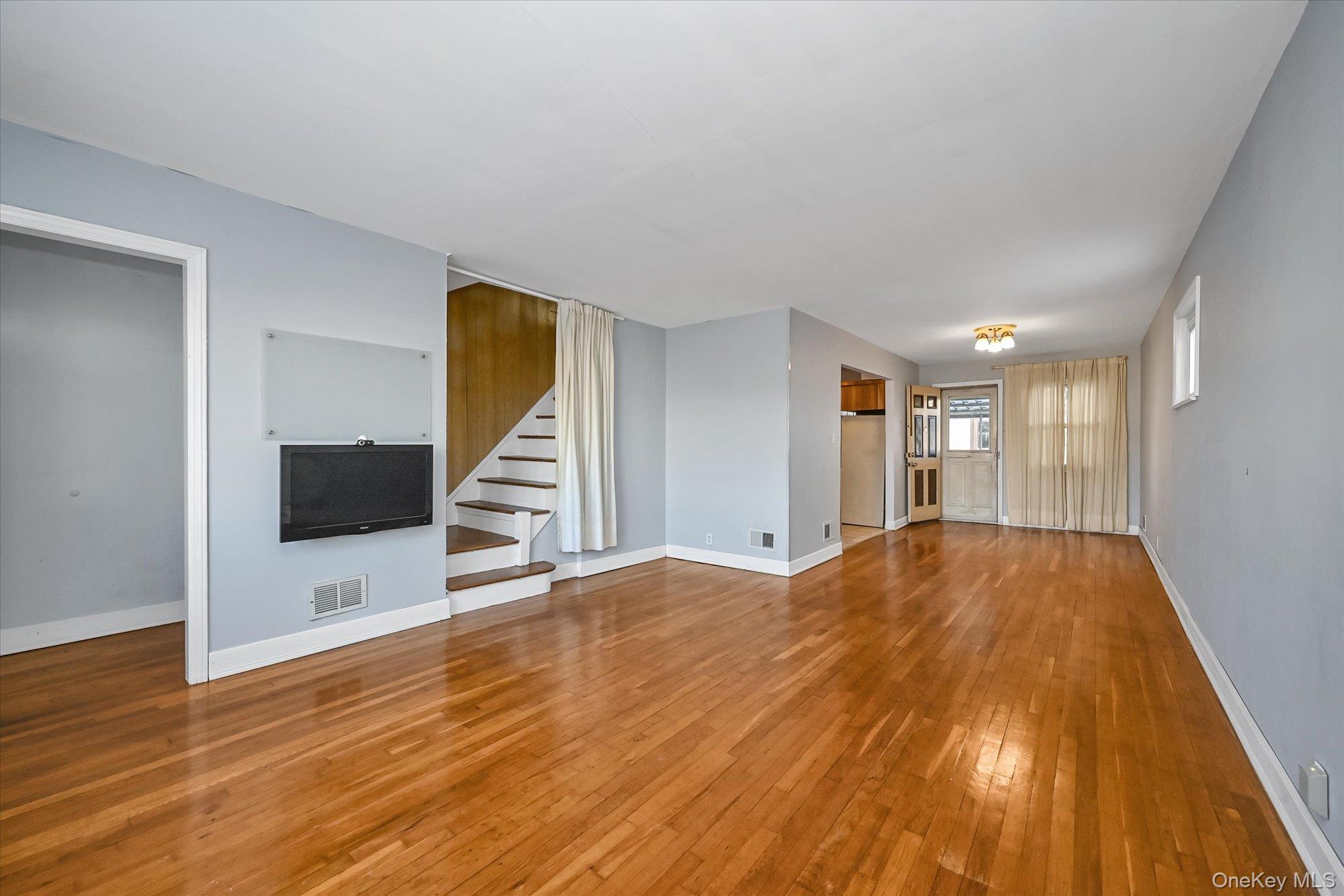 #3 photo, 47-02 Francis Lewis Boulevard, Bayside , NY 11361