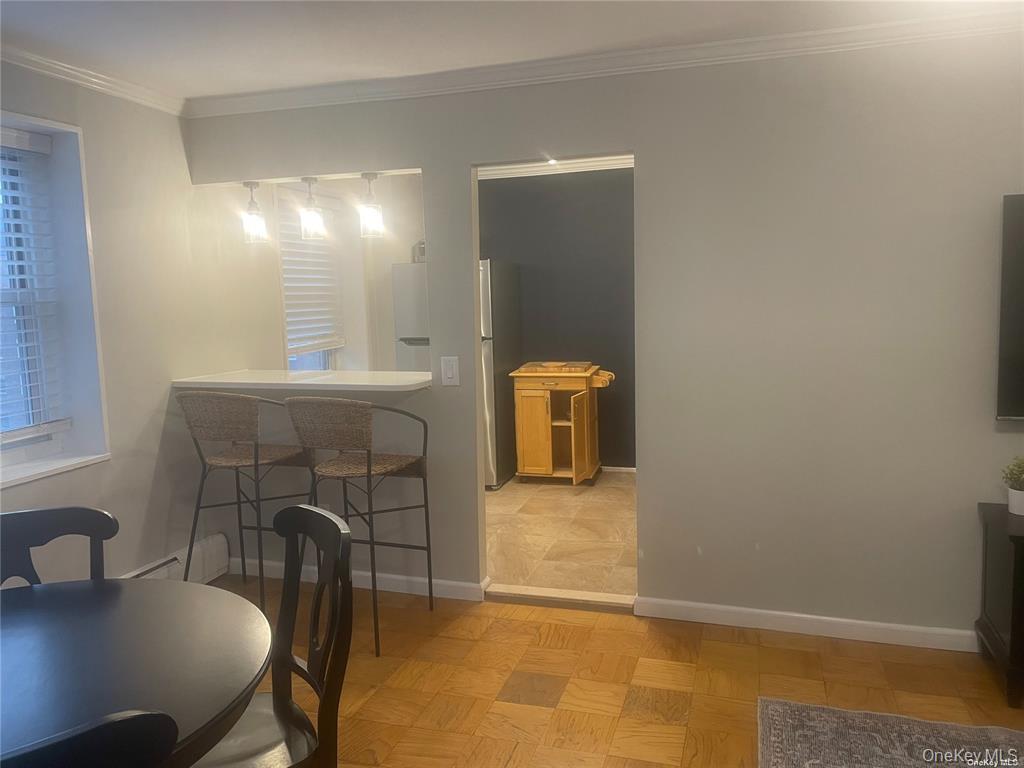 #5 photo, 101 Lincoln Avenue, Mineola , NY 11501