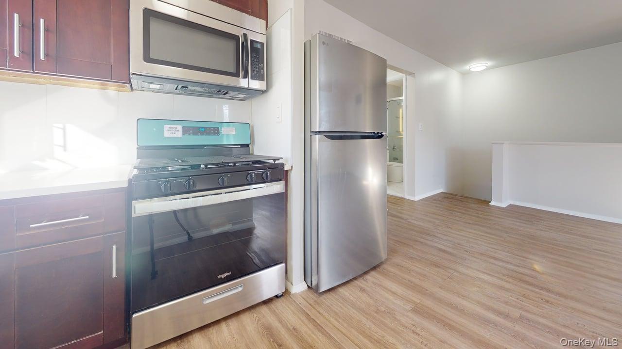 #7 photo, 110-41 62nd Drive, कुईंस Forest Hills , NY 11375