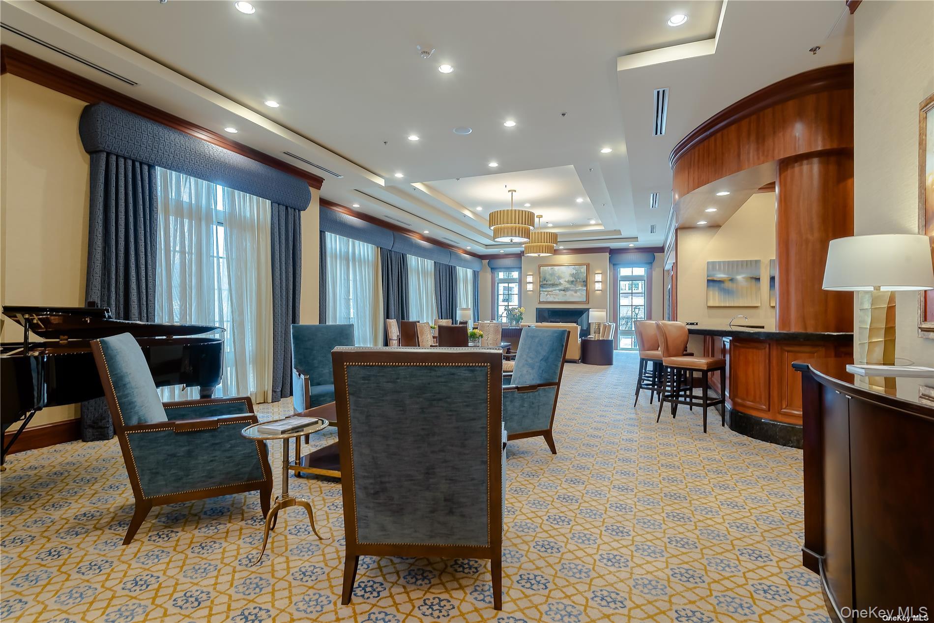 #18 photo, 5000 Royal Court, מחוז נסאו North Hills , NY 11040