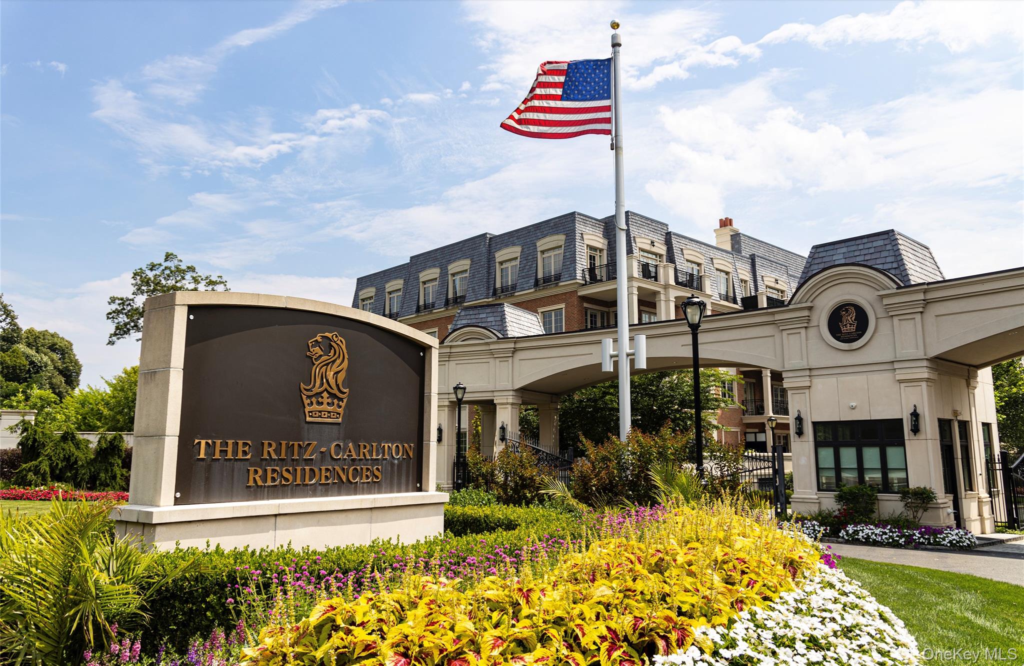 #9 photo, 5000 Royal Court, מחוז נסאו North Hills , NY 11040