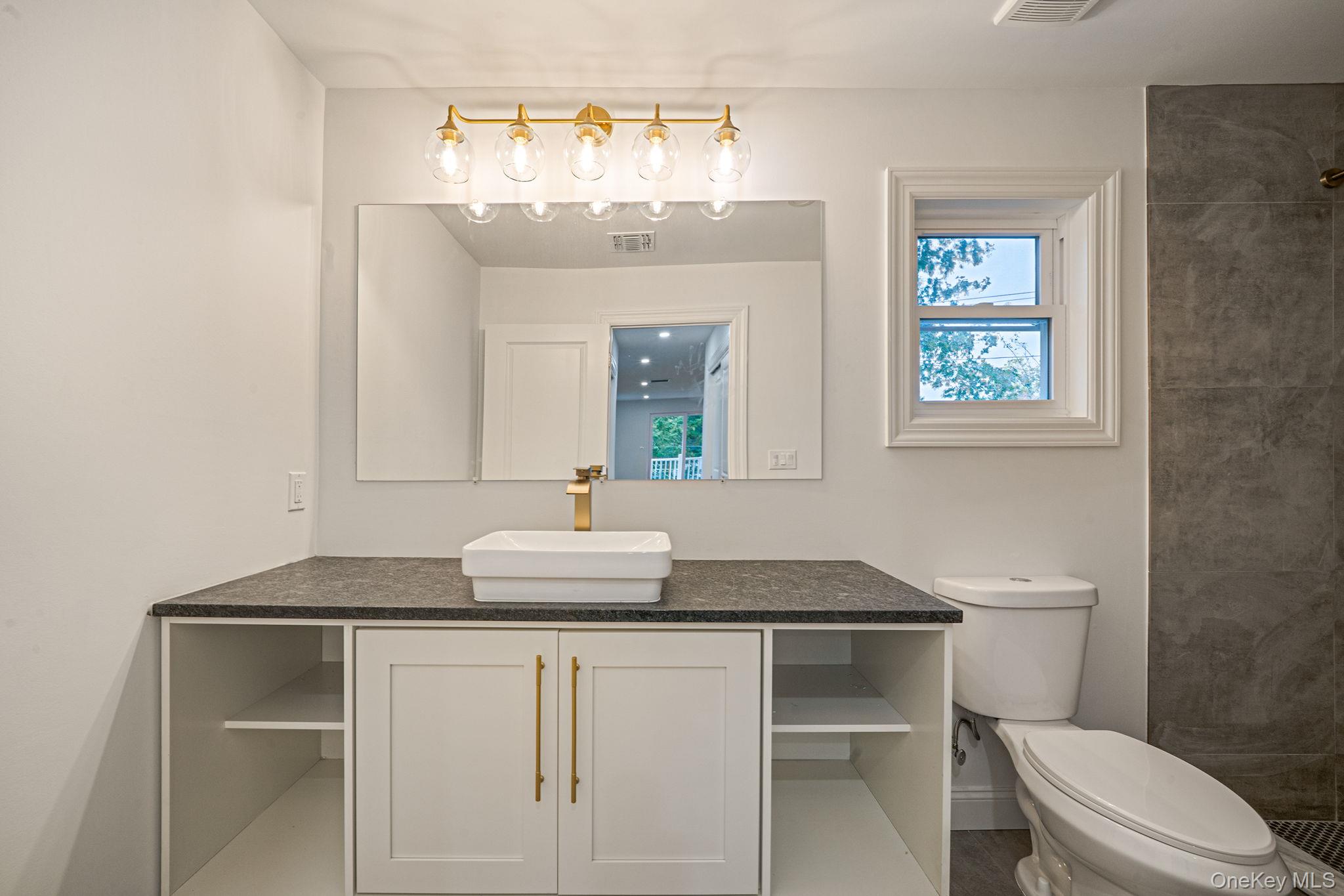 #4 photo, 6 Connetquot Drive, 东长岛 Oakdale , NY 11769