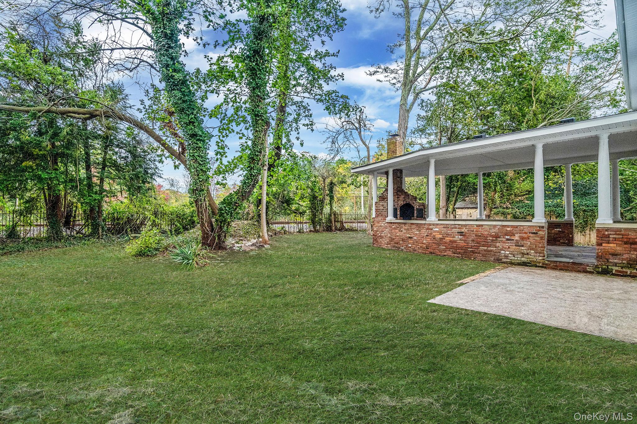 #7 photo, 6 Connetquot Drive, 东长岛 Oakdale , NY 11769