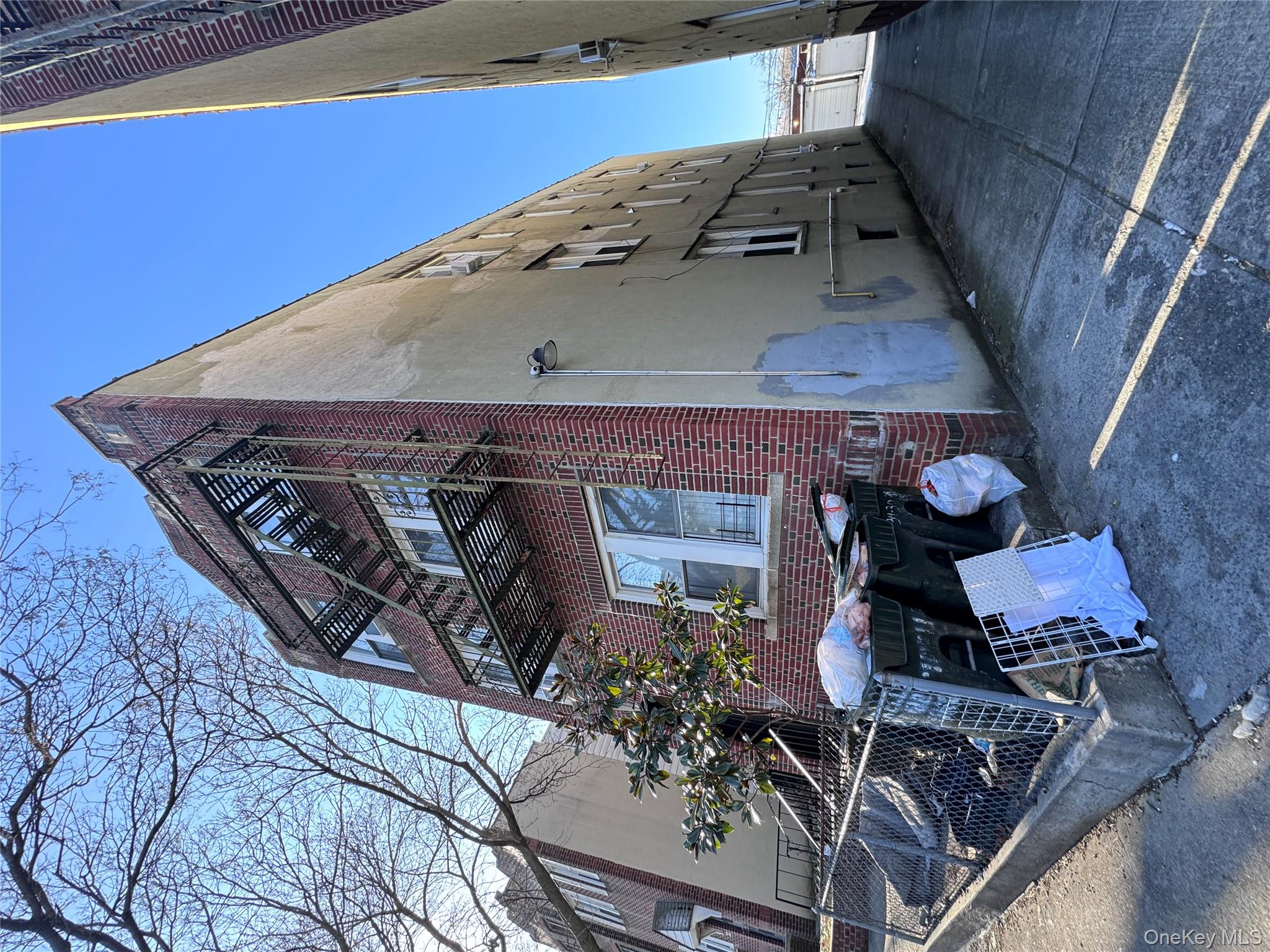 #3 photo, 34-30 28th Street, Куинс ‖ Astoria , NY 11106