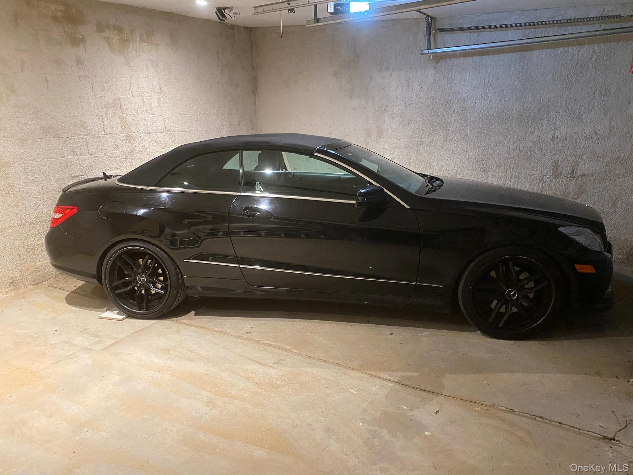 #4 photo, 34-30 28th Street, Куинс ‖ Astoria , NY 11106