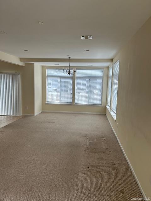 #3 photo, 156 Sea Grass Lane, कुईंस Arverne , NY 11692