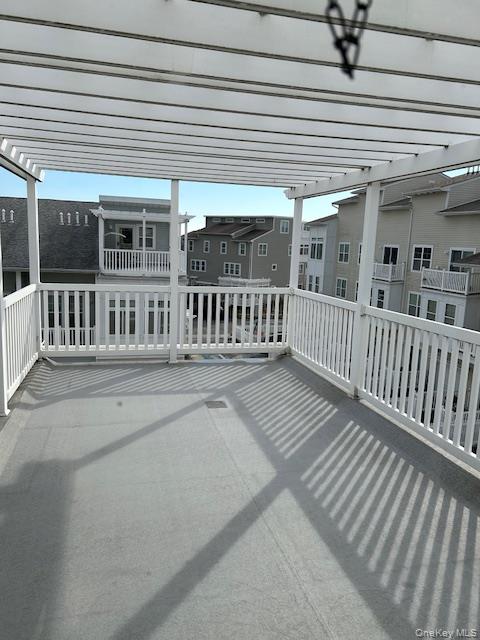#5 photo, 156 Sea Grass Lane, कुईंस Arverne , NY 11692
