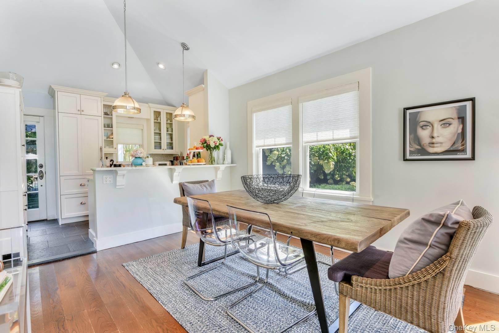 #6 photo, 10 Henry Street, Саффолк ‖ Southampton , NY 11968