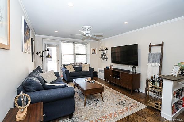 #7 photo, 410 E Broadway, Long Beach , NY 11561