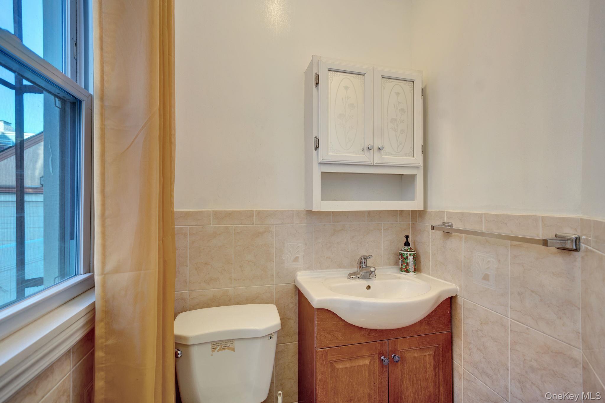 #13 photo, 10439 115th Street, Richmond Hill S. , NY 11419