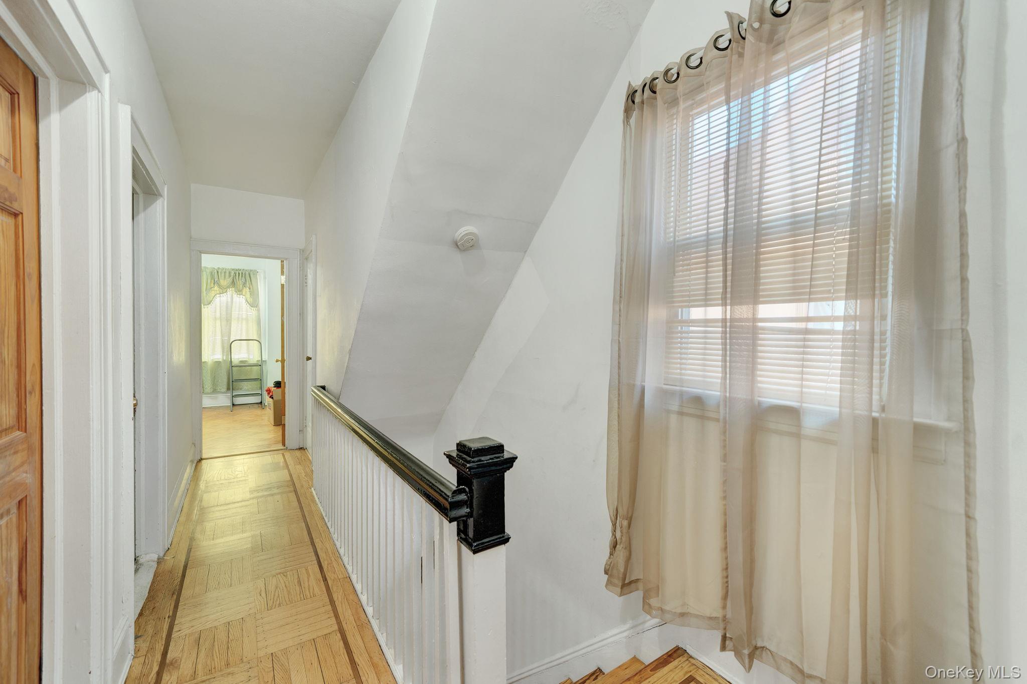 #18 photo, 10439 115th Street, Richmond Hill S. , NY 11419