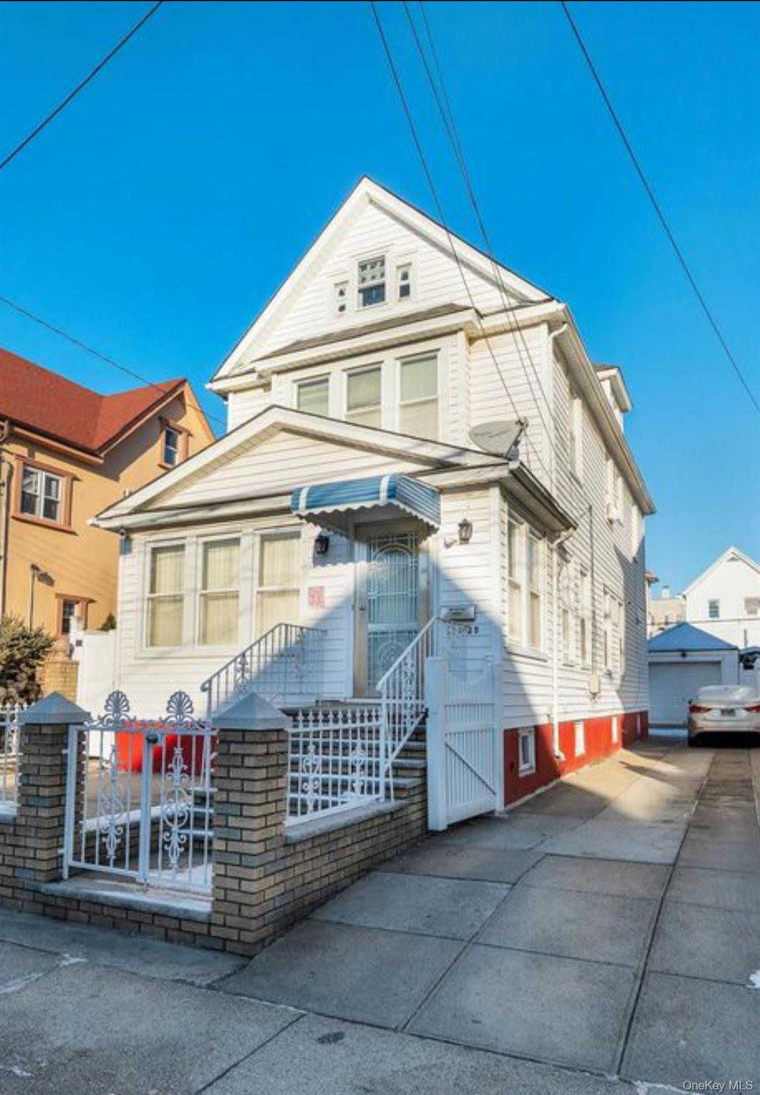 #2 photo, 10439 115th Street, Richmond Hill S. , NY 11419