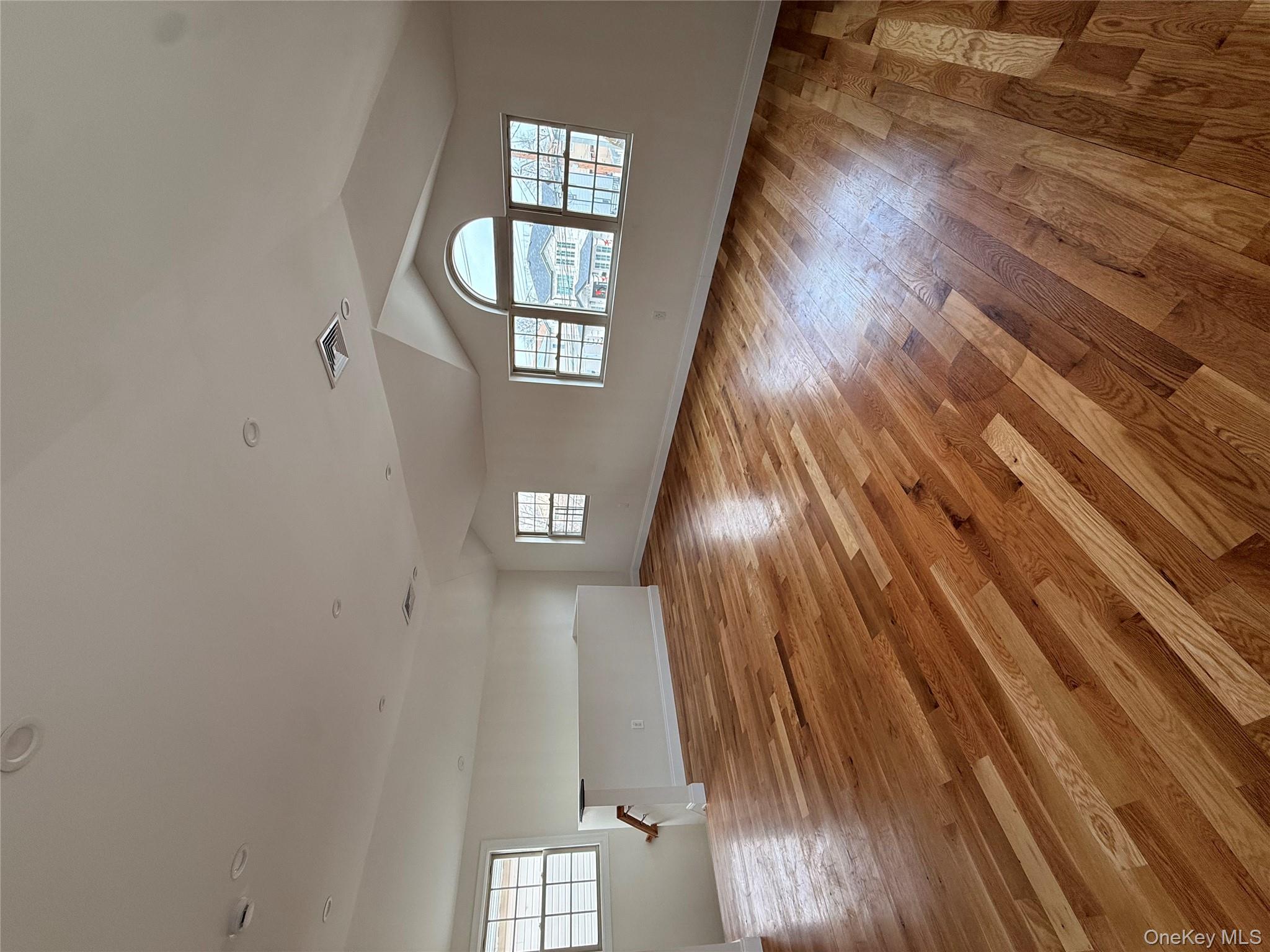 #2 photo, 23938 148th Road, קווינס Rosedale , NY 11422