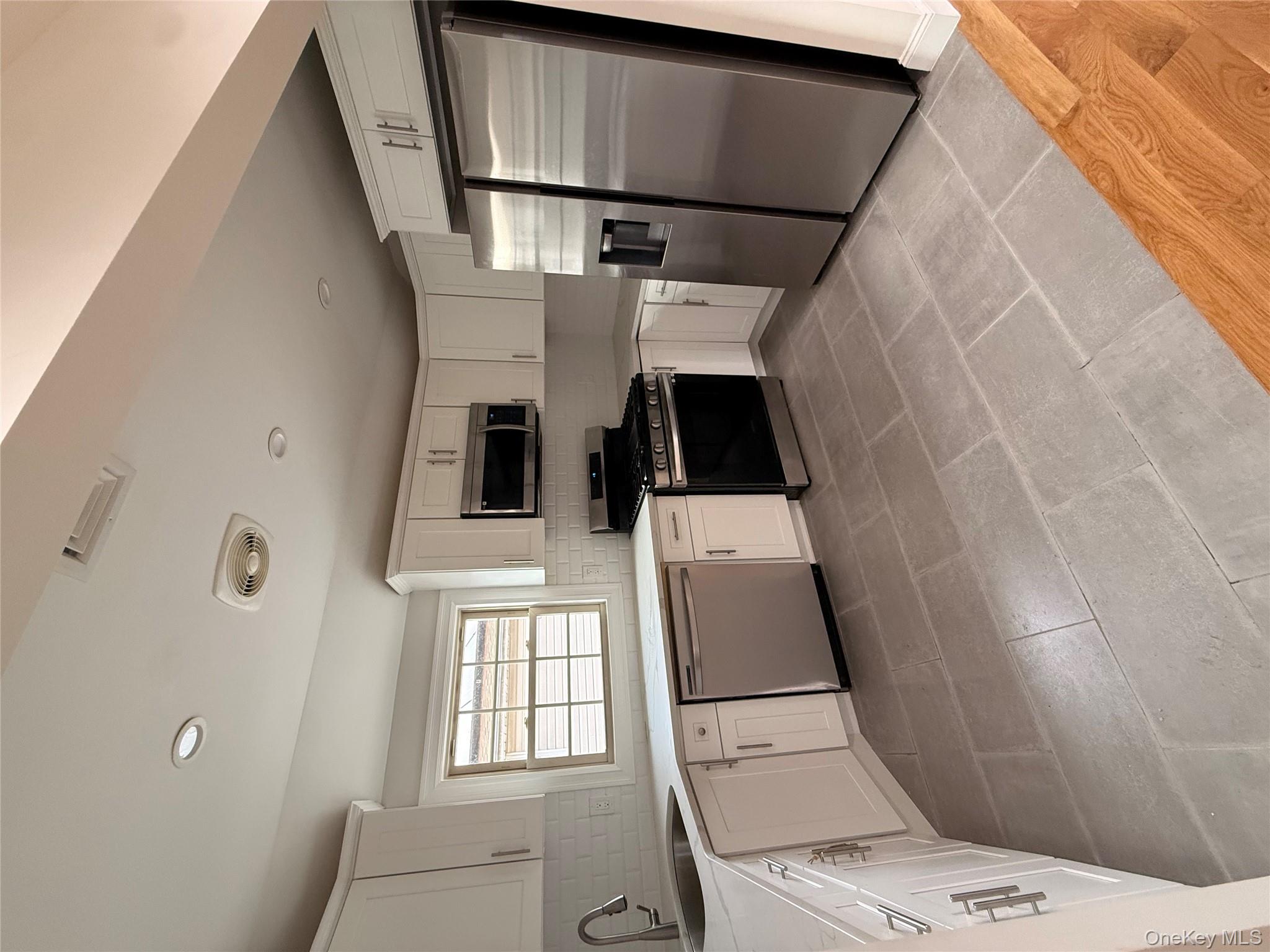 #5 photo, 23938 148th Road, קווינס Rosedale , NY 11422