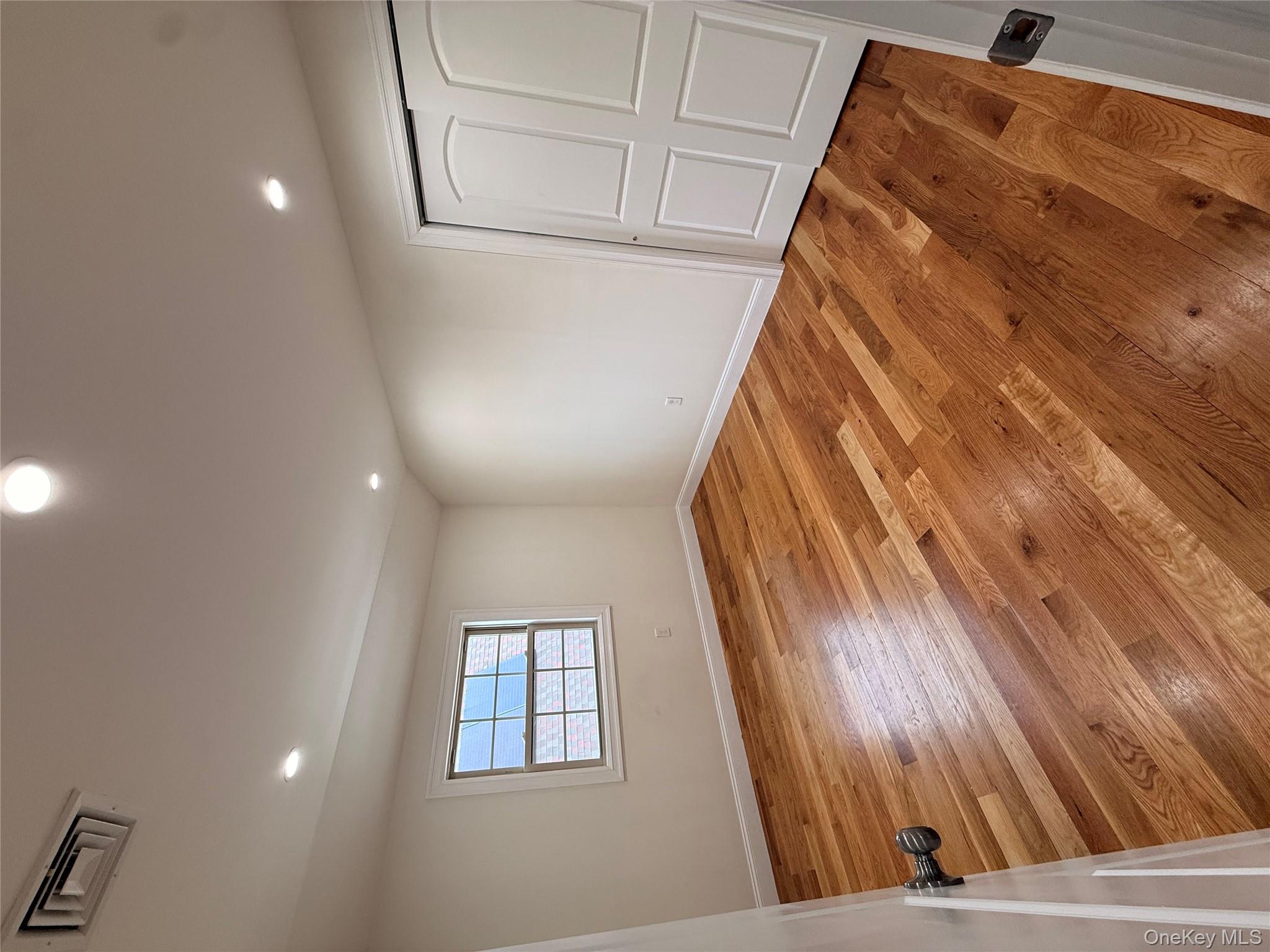 #7 photo, 23938 148th Road, קווינס Rosedale , NY 11422