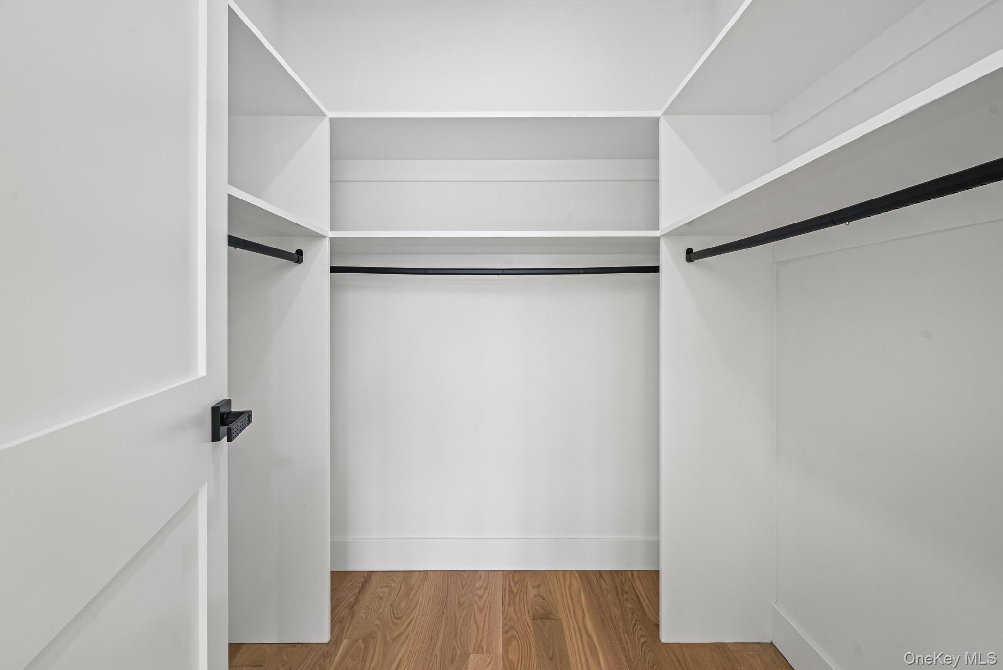 #19 photo, 32-35 164th Street, Куинс ‖ Flushing , NY 11358