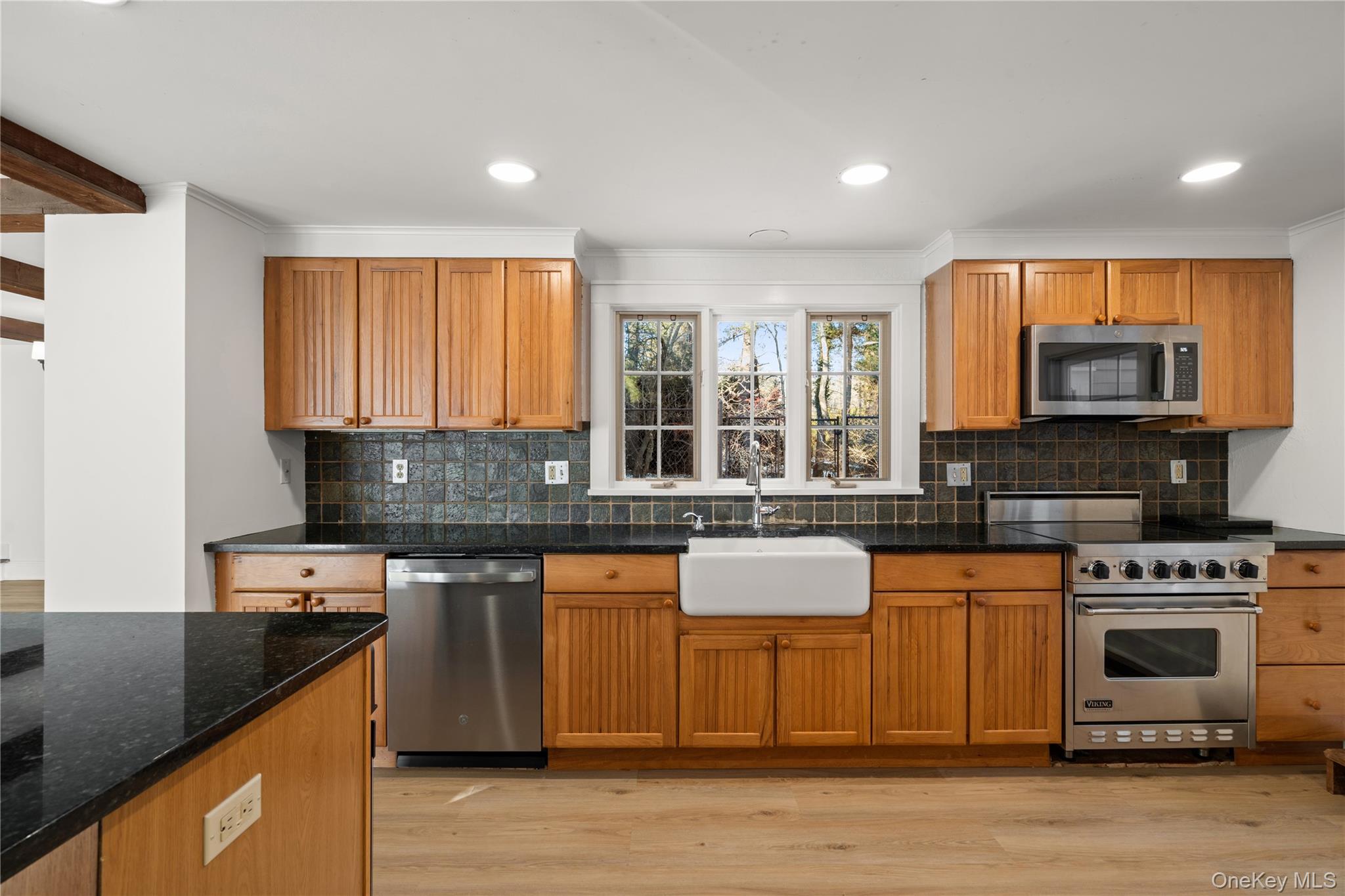 #15 photo, 127 Route 100, Katonah , NY 10536