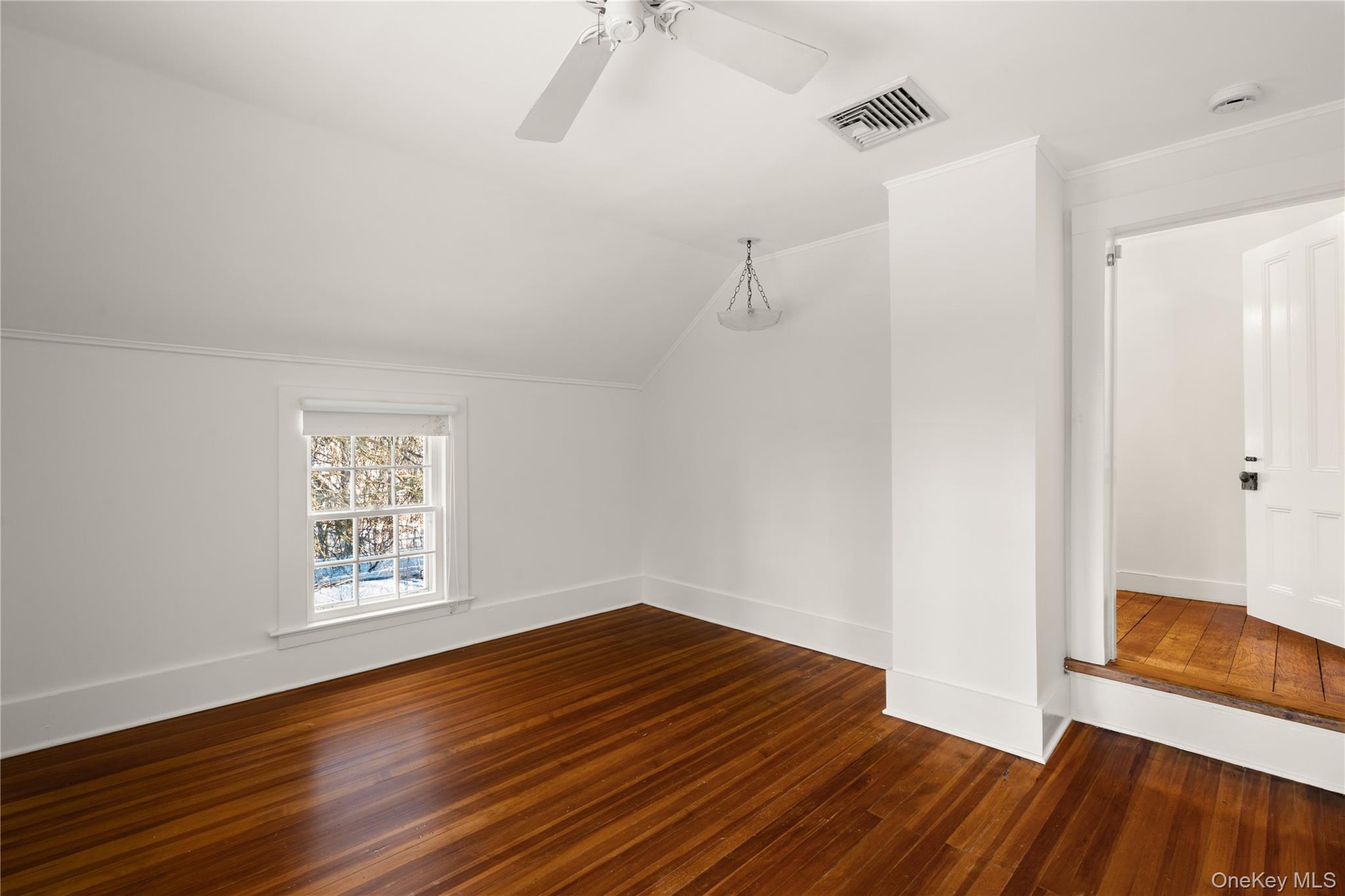 #20 photo, 127 Route 100, Katonah , NY 10536