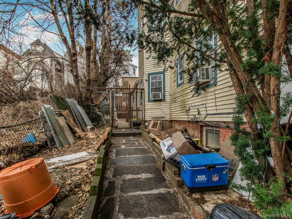 #3 photo, 188 Woodworth Avenue, Yonkers , NY 10701