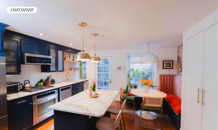 #1 photo, 4 AGATE Court, 브루클린 Bedford-Stuyvesant , NY 11213