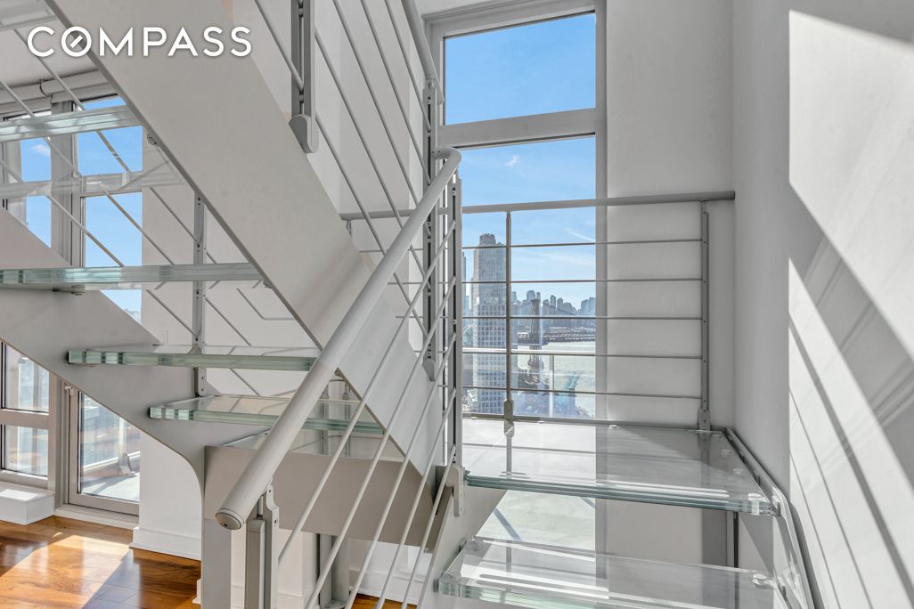 #14 photo, Brooklyn, ब्रुकलीन Williamsburg , NY 11249