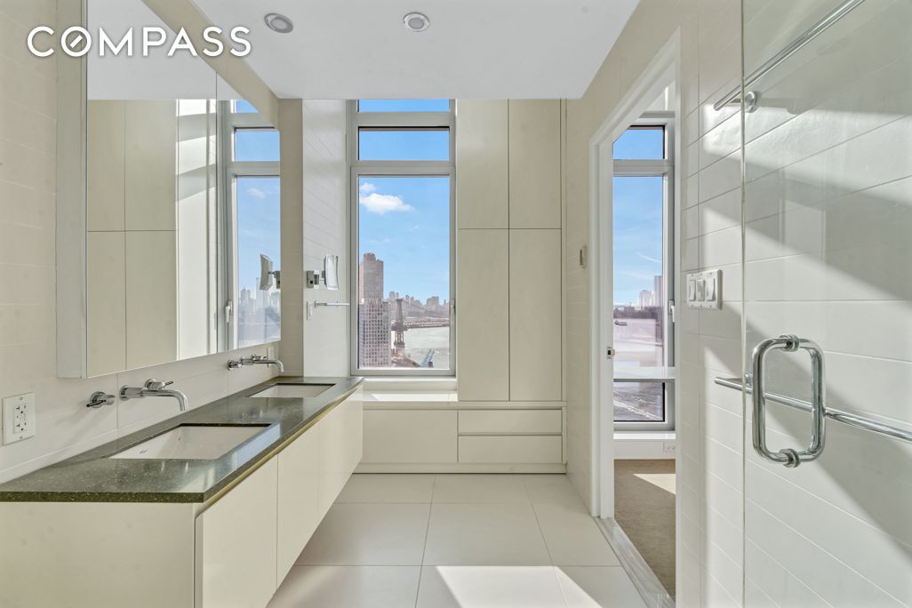 #20 photo, Brooklyn, ब्रुकलीन Williamsburg , NY 11249