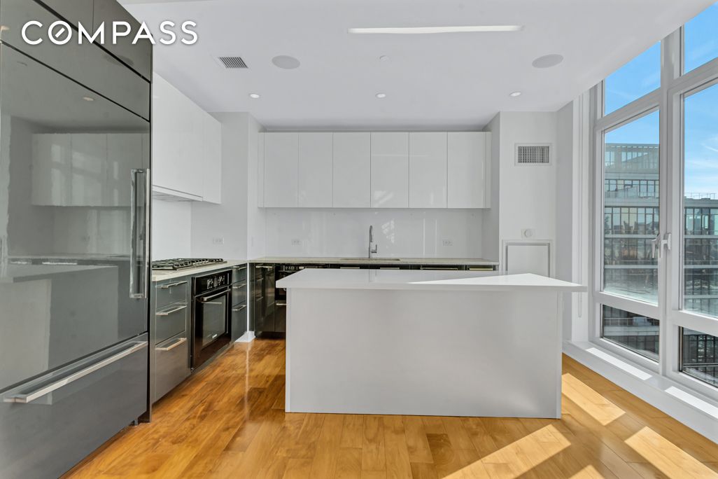 #9 photo, Brooklyn, ब्रुकलीन Williamsburg , NY 11249