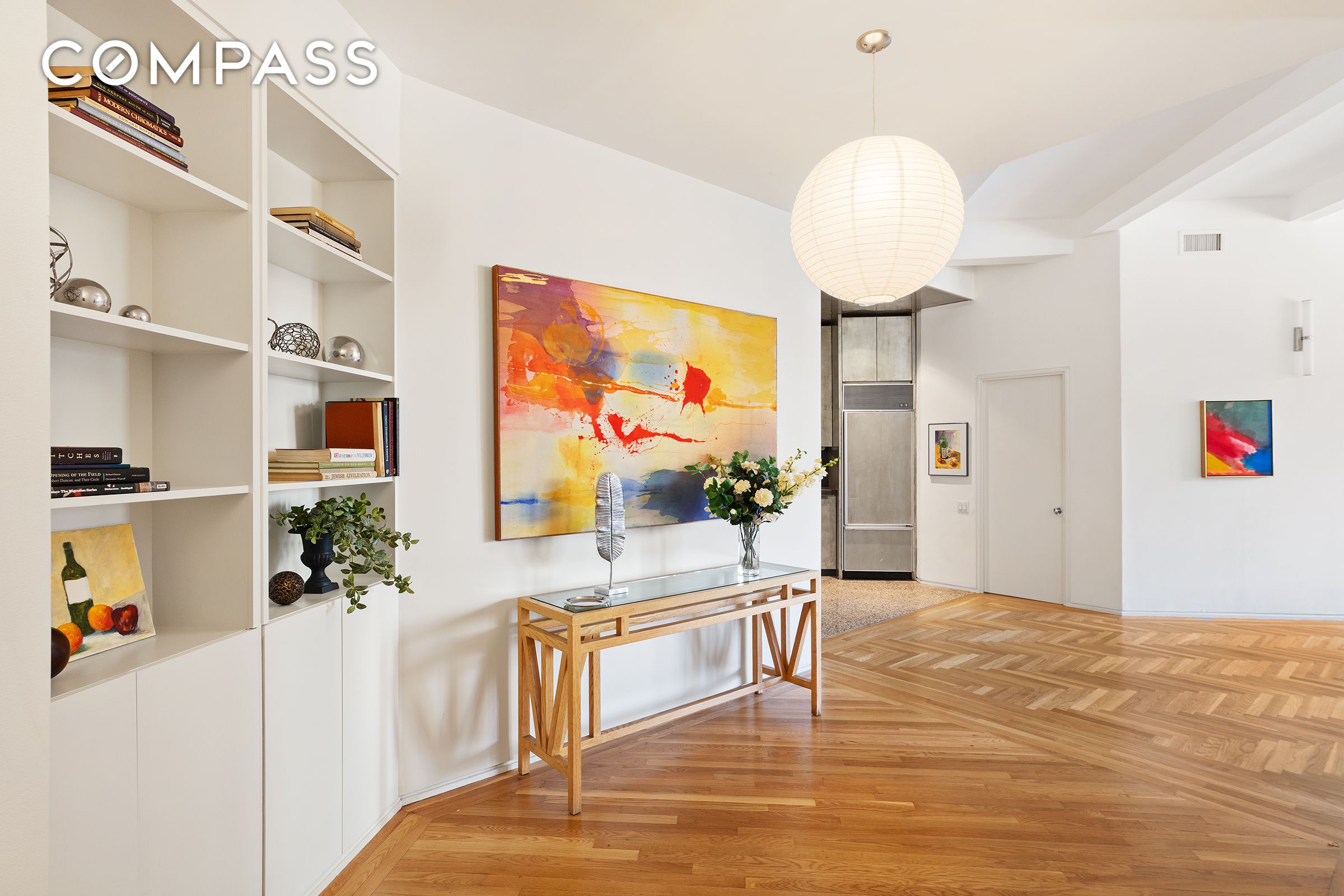 #4 photo, 12 E 12th Street, Greenwich Village , NY 10003