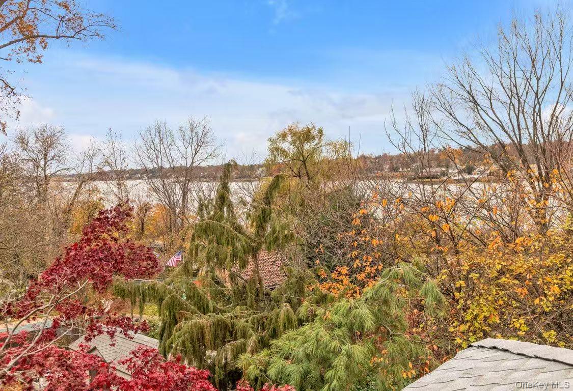 #15 photo, 38-19 223rd St, קווינס Bayside , NY 11361