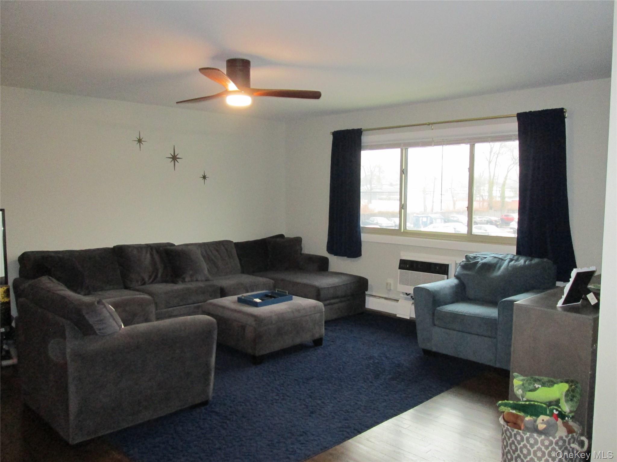 #4 photo, 2435 Union Boulevard, Islip , NY 11751