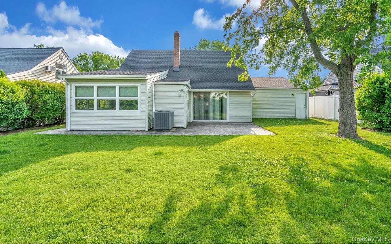 #13 photo, 6 Arizona Avenue, Syosset , NY 11791