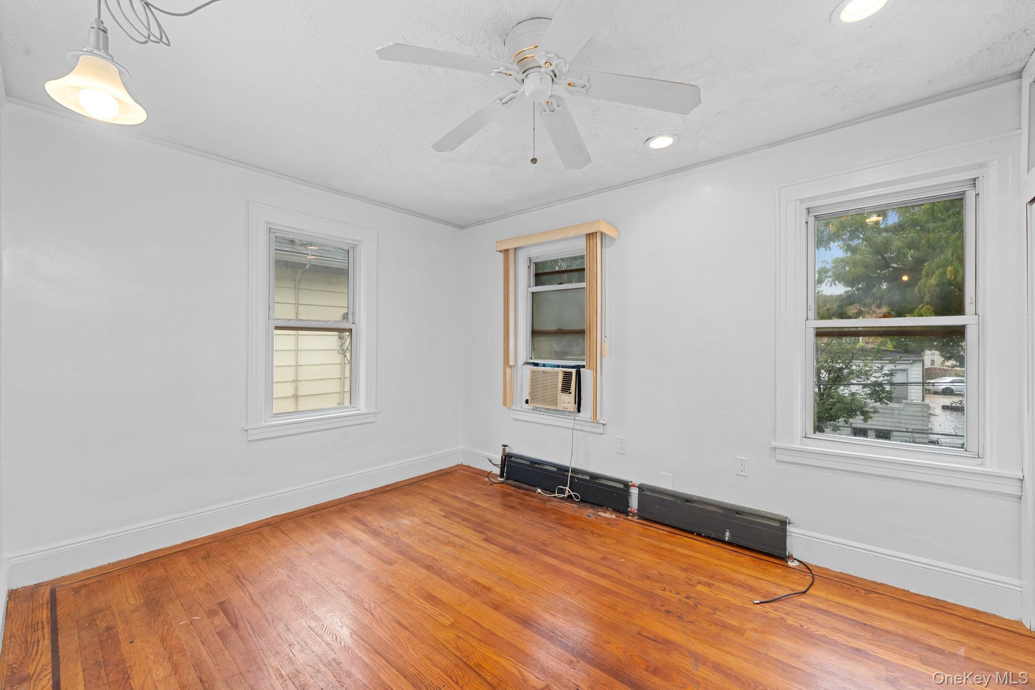 #9 photo, 4326 Boyd Avenue, 브롱크스 Bronx , NY 10466